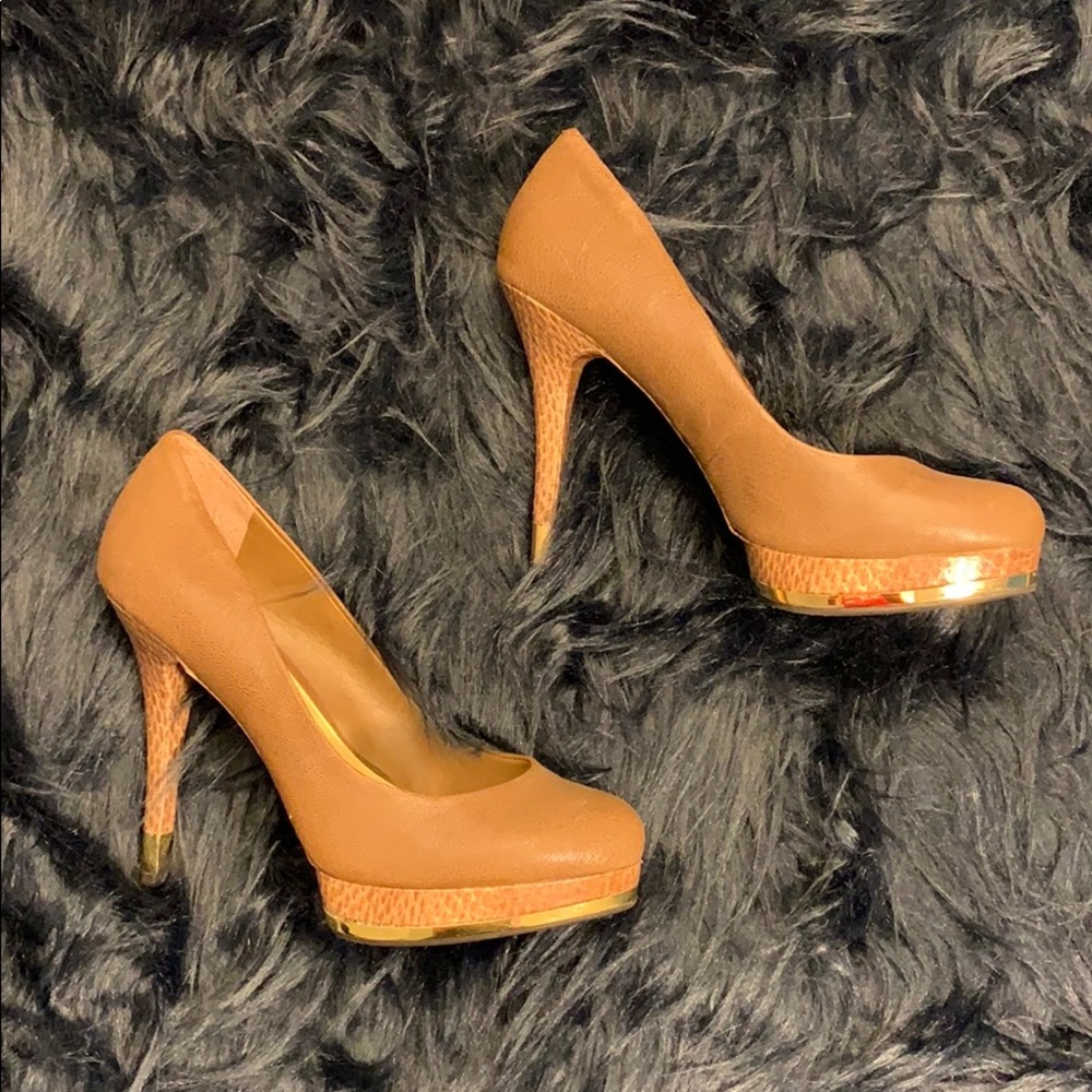 Gianni Bini brown heels